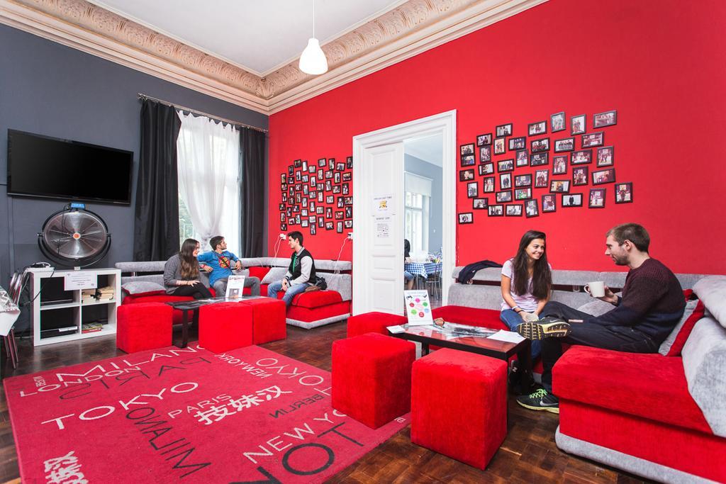 One World Hostel Красков Екстериор снимка